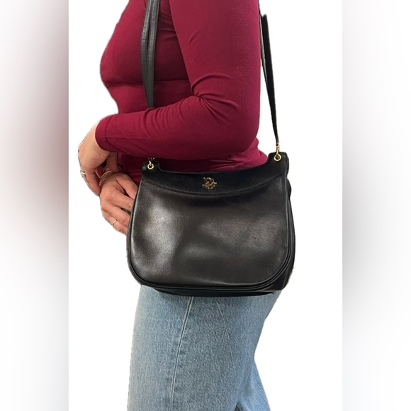 Dior Black Leather Shoulder Bag with Gold Accents Rare Gorgeous Vintage bag - Picture 16 of 16